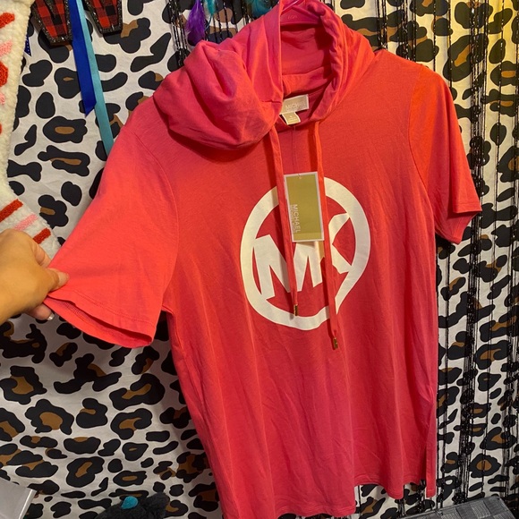 MICHAEL KORS HOODED SHORT SLEEVE SHIRT - Picture 2 of 8